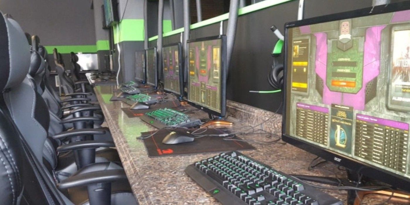 Rioters Destroy, Loot Gravity Gaming Lounge In Kenosha, Wisconsin