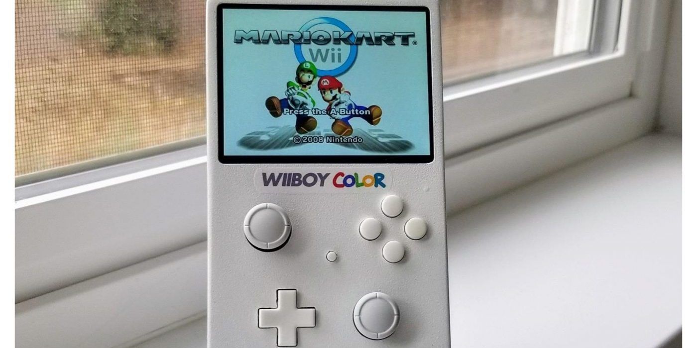 Fan Creates Handheld Wii Shaped Like Game Boy Color | Game Rant