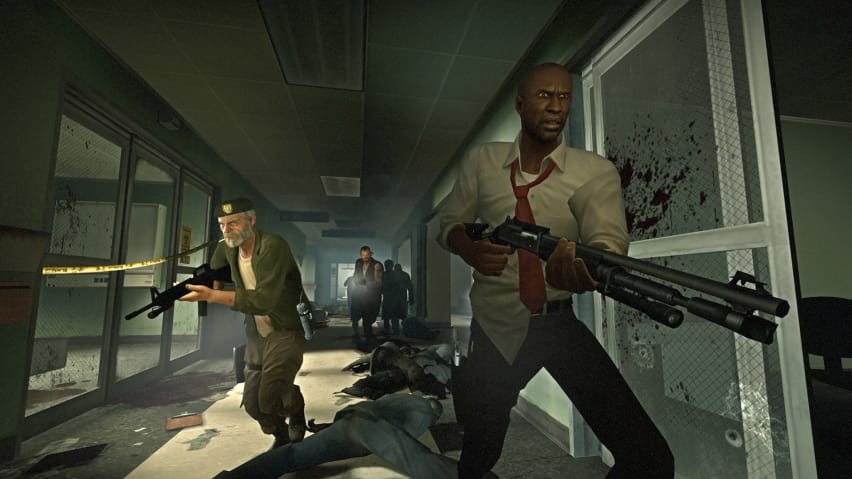 Left 4 Dead-skjermbilde med væpnede menn som løper fra zombier