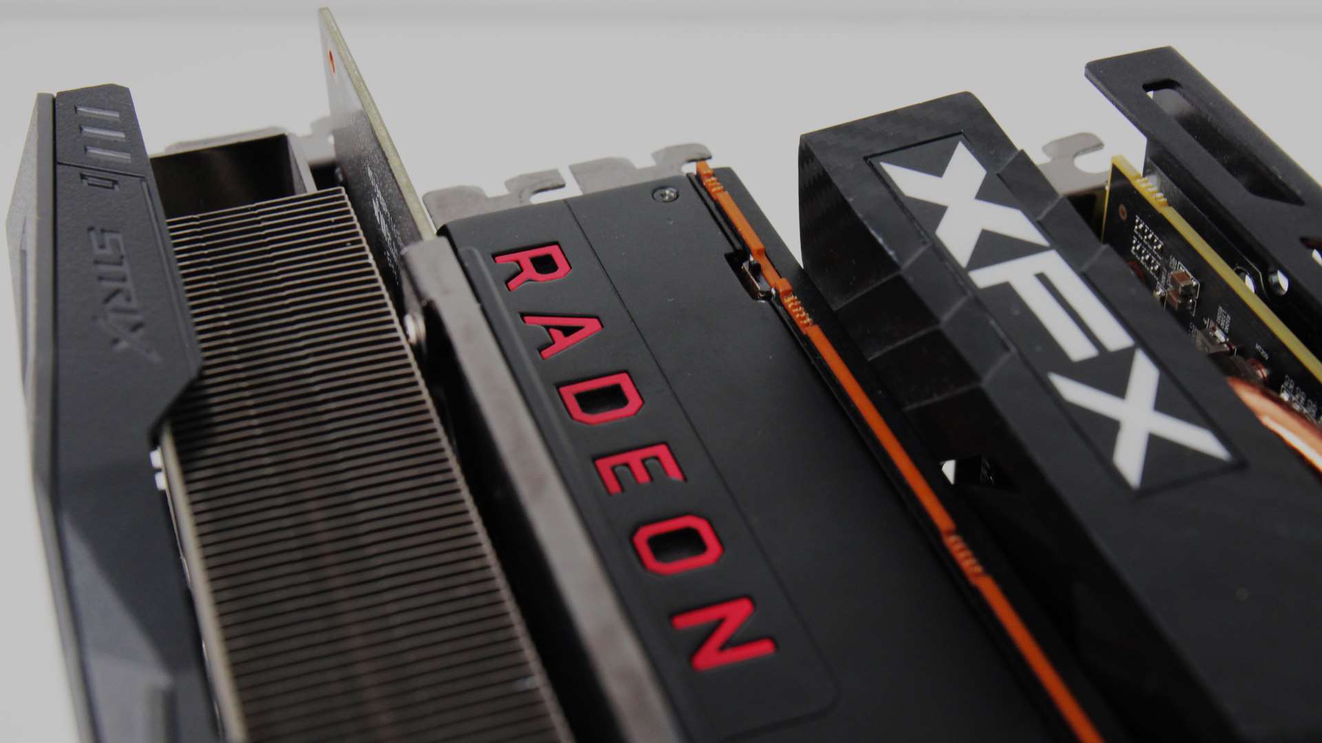 Nvidia thiab AMD graphics phaib poob rau ib ncig ntawm 190% ntawm lawv daim ntawv teev nqi