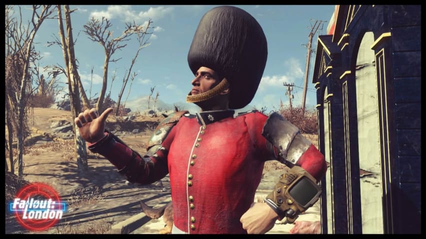 شخصیت اصلی Fallout: لندن لباس گارد سلطنتی را پوشیده است.