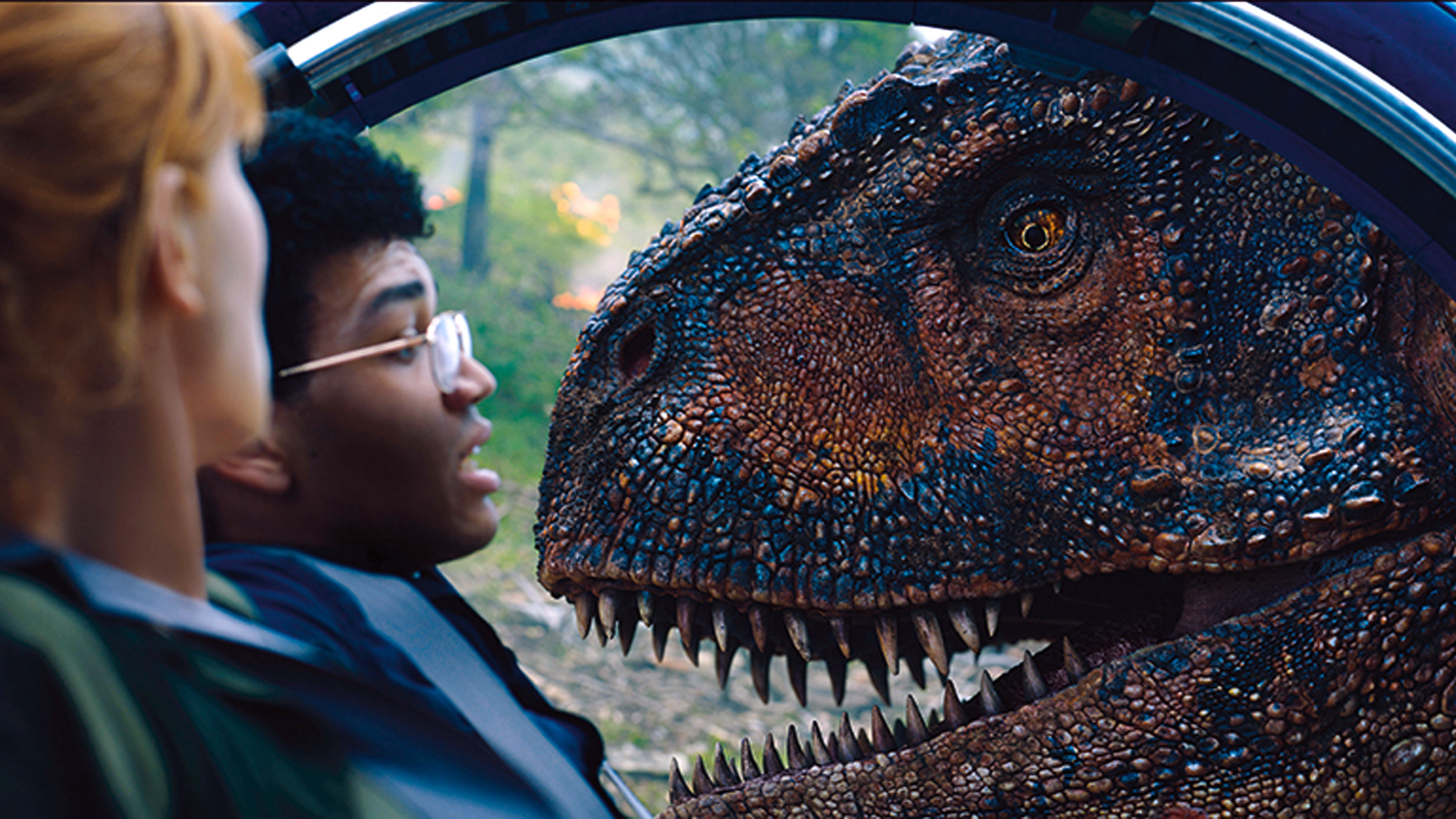 Turyści Jurassic World Evolution 2 nie są już bezpieczni w żyrosferach