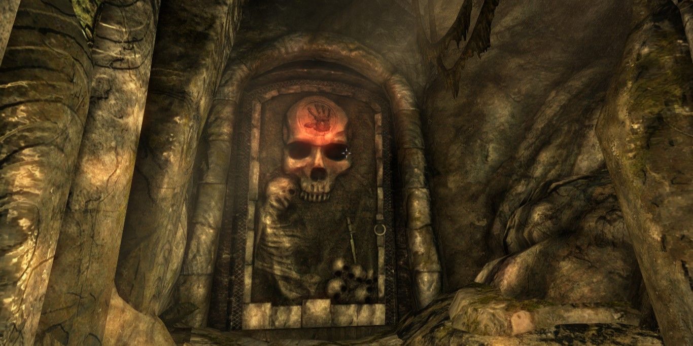 Ușa Sanctuarului Frăției Întunecate din Skyrim