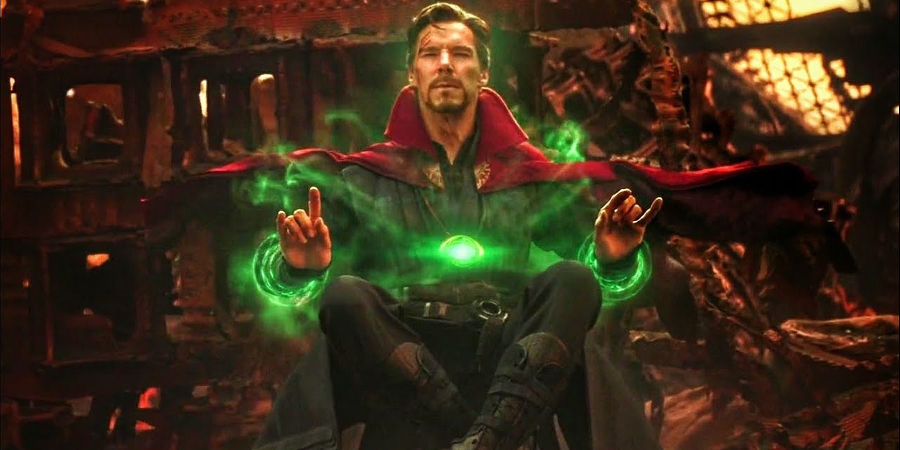 doctor-strange-looks-into-the-future-in-avengers-inifinity-war-9680542