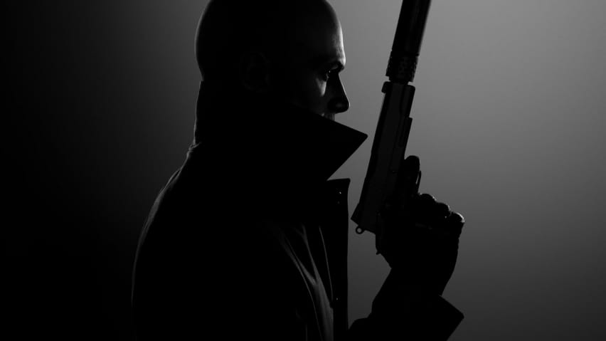 Agent 47 w profilu w grze Hitman 3 firmy IO Interactive