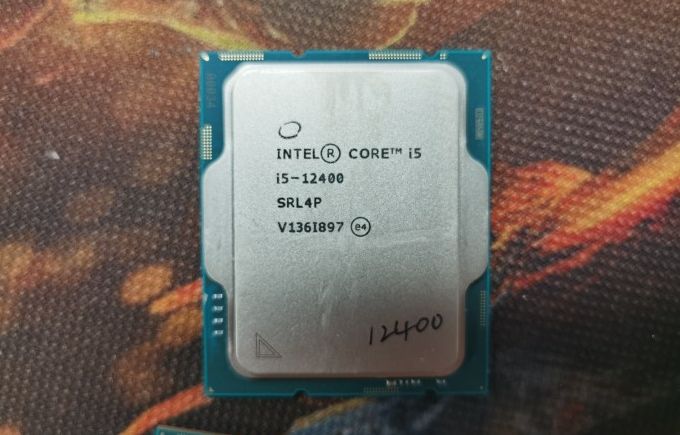 Intel Core I5 ​​12400Qs CPU 1.jpg