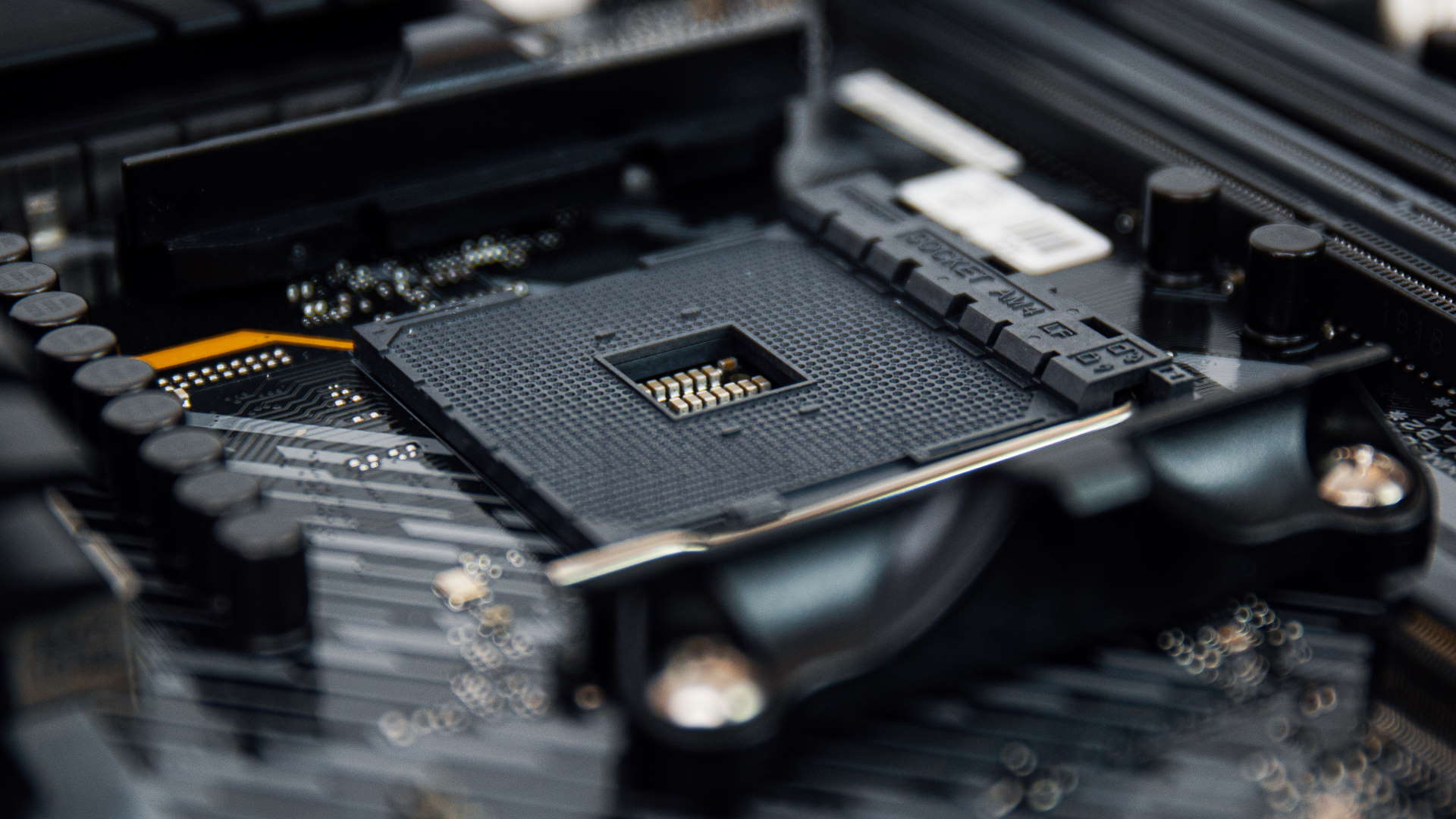 Модераторҳои бозикунии Intel Alder Lake B660 метавонанд PCIe Gen5-ро дастгирӣ накунанд