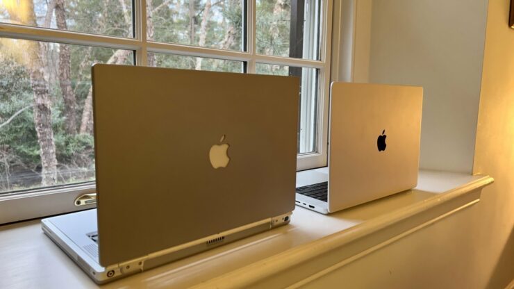 M1 Max MacBook Pro Comparison against 2001 PowerBook G4