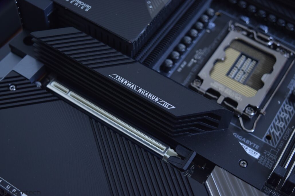 The AORUS Z690 motherboards feature a large Thermal Guard III heatsink for the primary PCIe NVMe M.2 SSDs.