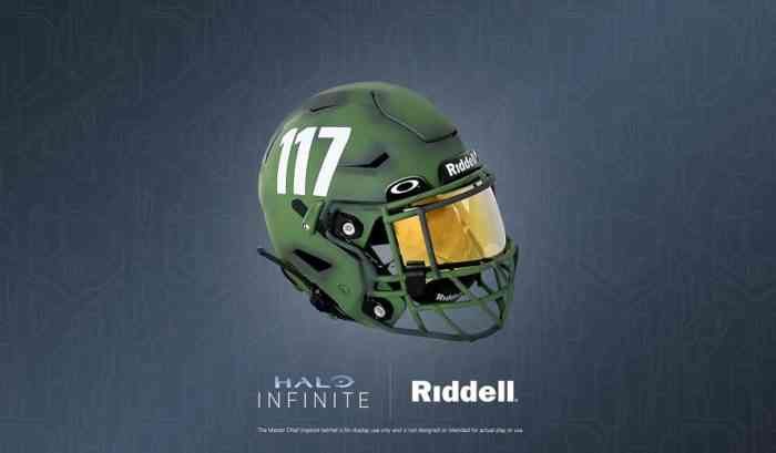 master-chief-football-helmet-890x520-1-700x409-6177905