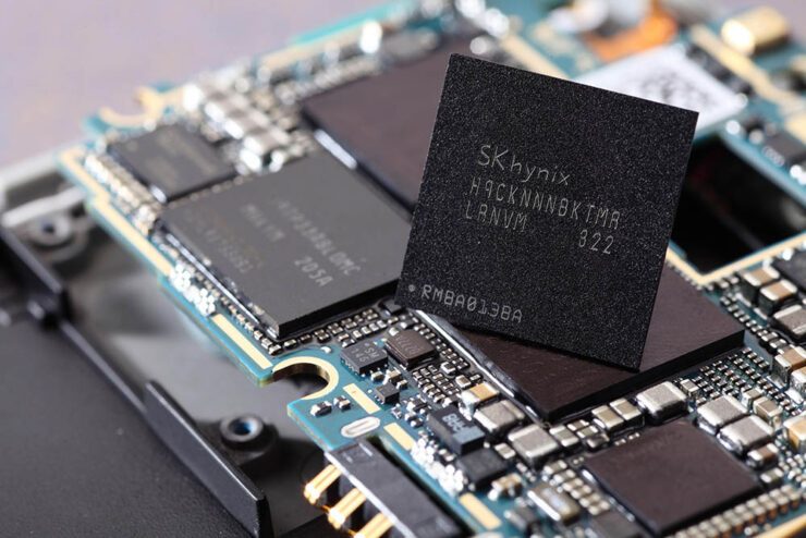 SK Hynix Introduces 8GB RAM Chips