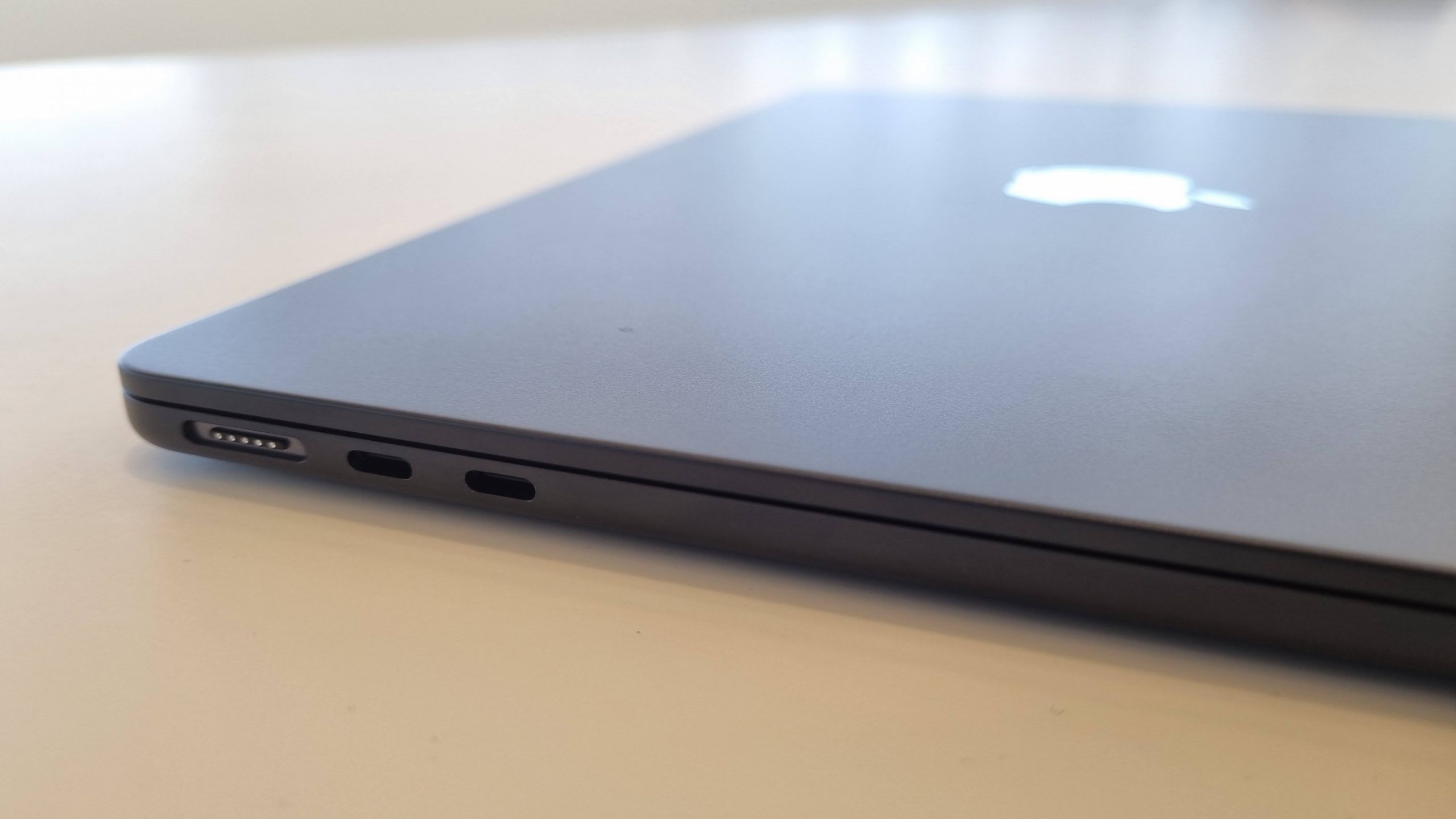 Det ryktes at Apple lager M3 allerede, og den kommer på Mac neste år