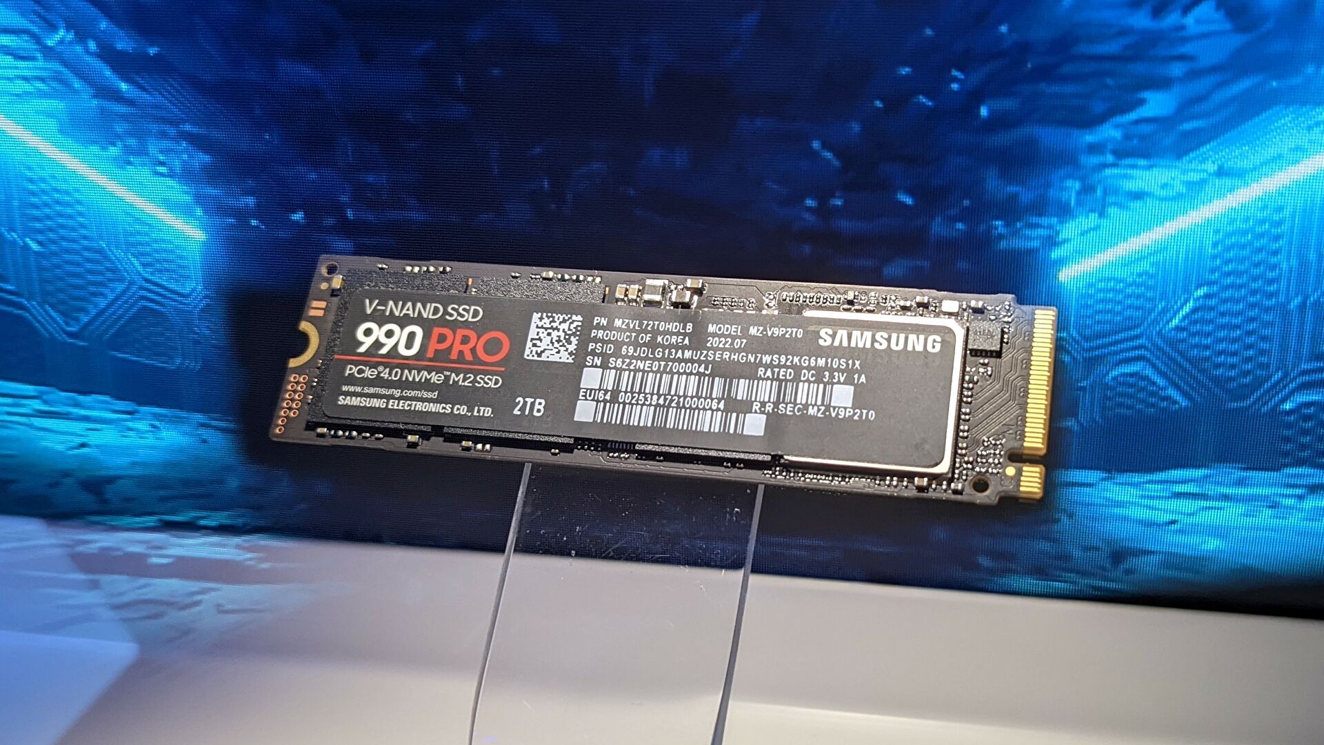 Samsung က 990 Pro ကို