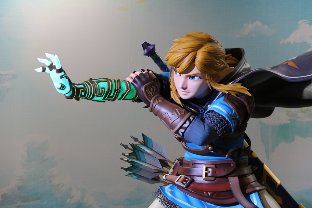 Ruka odkazové sochy natažená Legend of Zelda Tears of the Kingdom