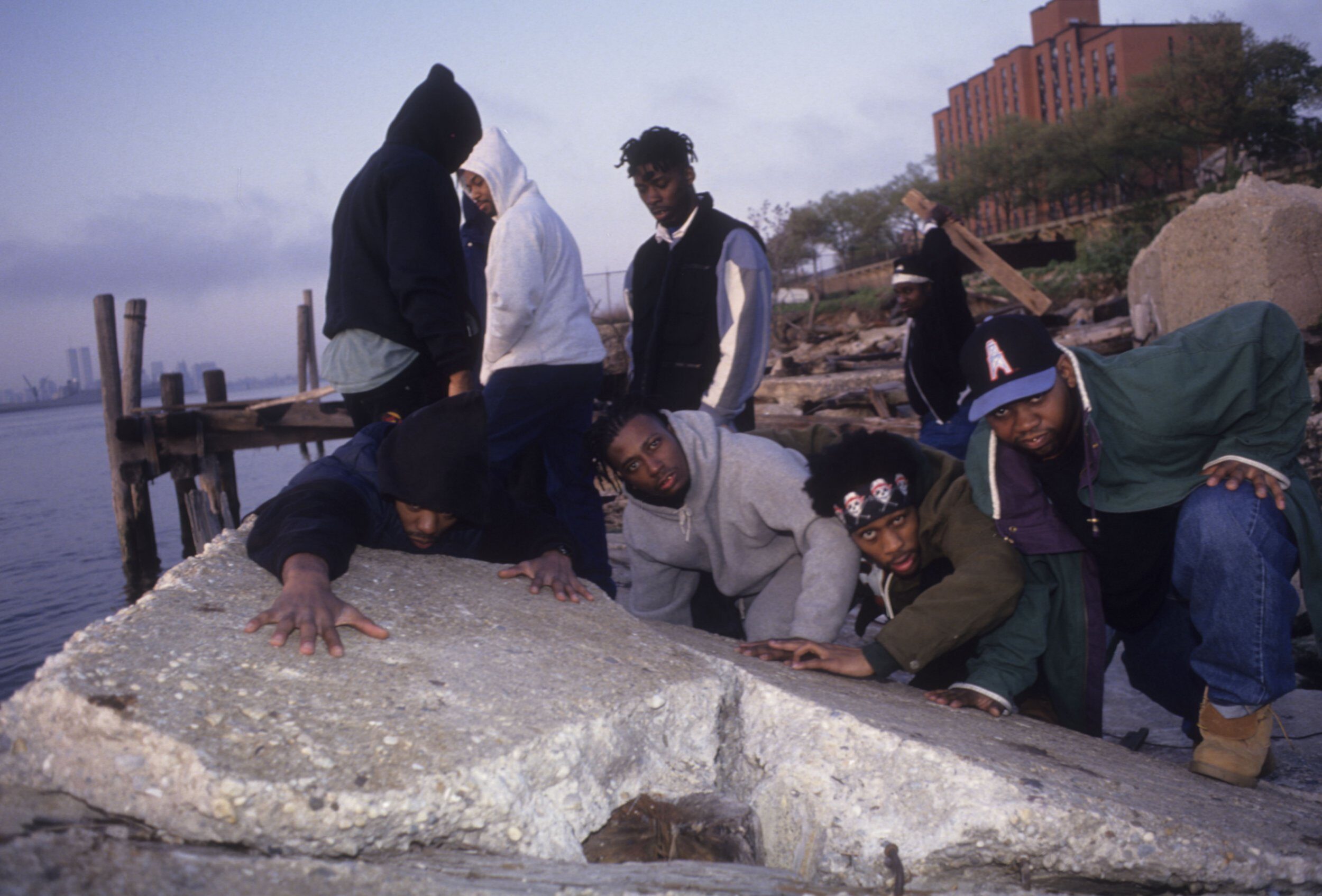 NEW YORK - MAY 8: Rap group Wu-Tang Clan poses for a portrait on May 8, 1993 on Staten Island in New York City, New York. (l to r:Method Man; GZA; Ol' Dirty Bastard; RZA; Raekwon). (Photo by Al Pereira/Michael Ochs Archives/Getty Images)