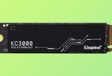 Cydio yn Kingston's KC3000 2TB PCIe 4.0 NVMe SSD am £ 123 yn Amazon UK